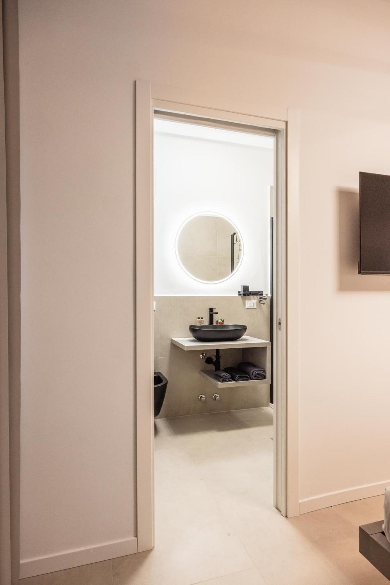 Luxury Station Suite Bologna Exterior foto
