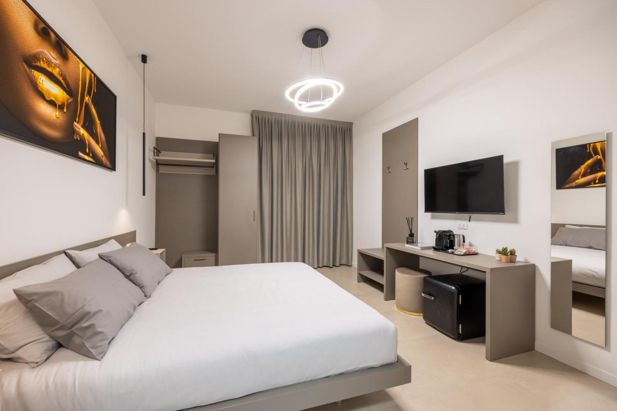 Luxury Station Suite Bologna Exterior foto